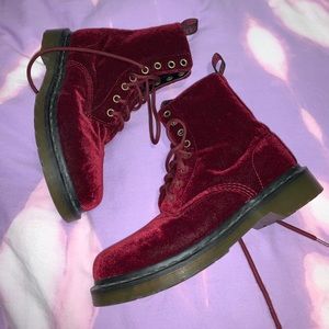 VELVET DR. MARTENS
